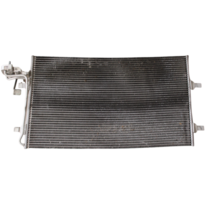 "Radiatore di Alta Qualità per Volvo C30/C70/S40/V50, Nuovo di Magazzino"
