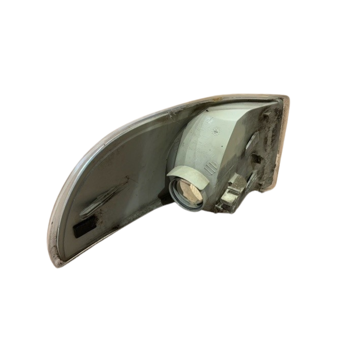 Illuminate your journey with the Hella Original Volvo Indicator. Specifically designed for Volvo V70/V70XC/S70/C70 models up to 2000, this left-side city light ensures optimal visibility and safety on the road. Crafted with precision, it seamlessly integr