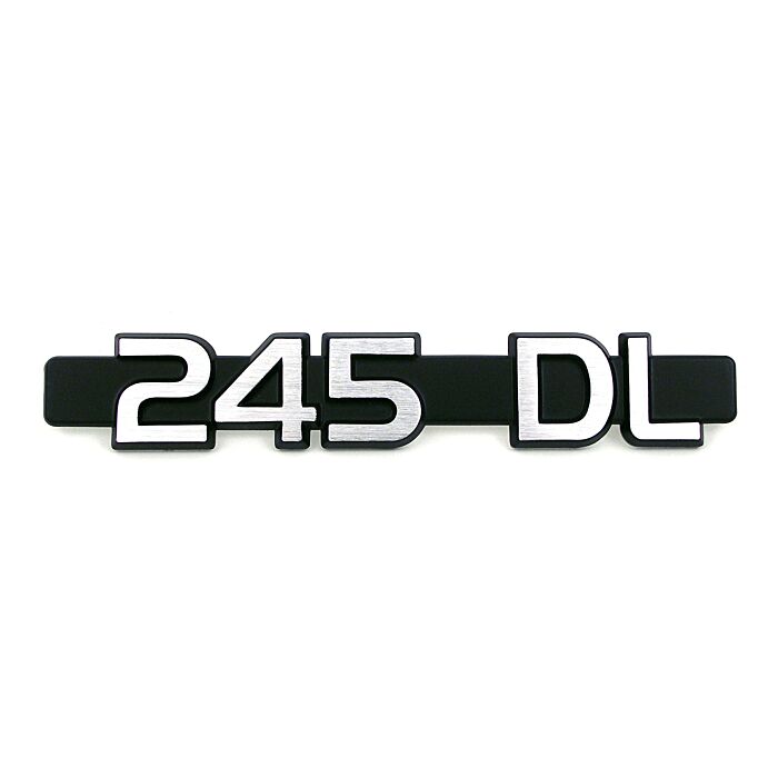 Volvo Embleem inch245DLinchop achterklep -1979  Volvo onderdeel nr 1202180