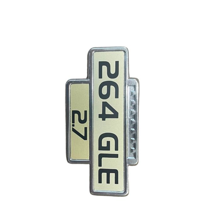 Emblema Volvo 264 2.7 per schermo con sfondo dorato, pezzo Volvo nr 1254401