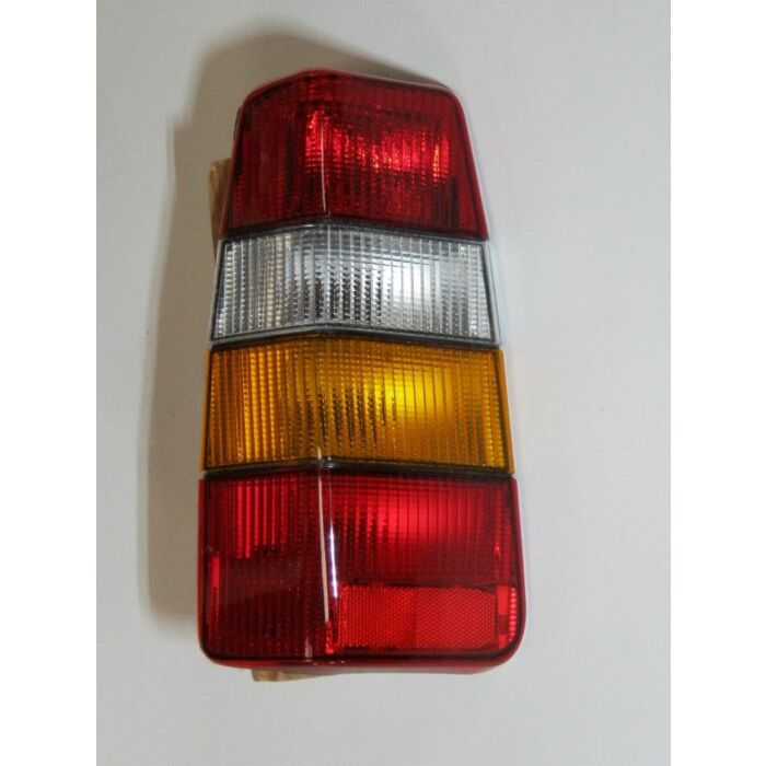 Achterlicht 245+265 links compleet met oranje knipperlicht glas 1981+ 240 polar estate 240 260  origineel niet meer lverbaar zie 1372489_B