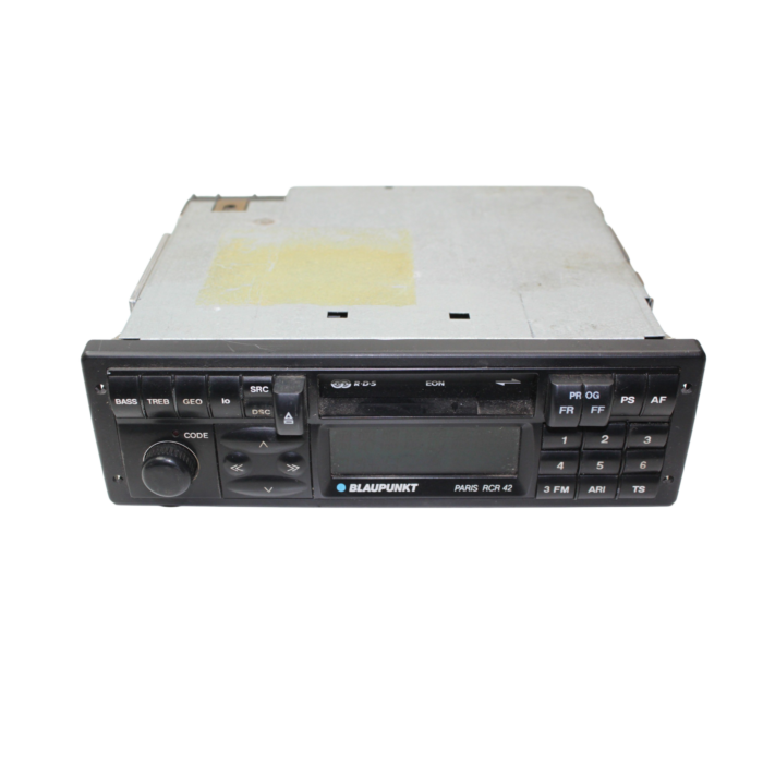 Blaupunkt Paris RCR 42 radio cassette deck usato per Volvo