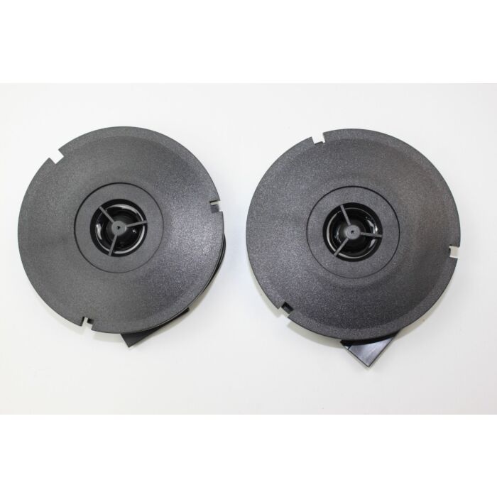 Nome del Prodotto: "Altoparlanti Dashboard per Volvo V70/850, Prodotto NOS"

Descrizione: "Audio di alta qualità, installazione semplice, per Volvo V70/850."