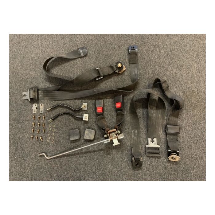 Terzo sedile 245 Incl. Cinture + Kit di montaggio, Sedile posteriore, Posto posteriore, Volvo 240 Station & 245, Prodotto usato