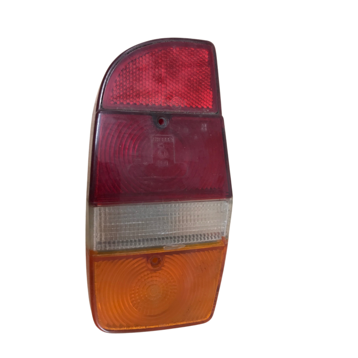 Vetro Fanale Posteriore Destro Volvo 142,144 Hella (1210082) prodotto usato