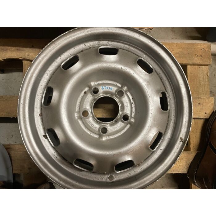 Cerchio in acciaio 15x5 pollici 140+164 684000 per Volvo