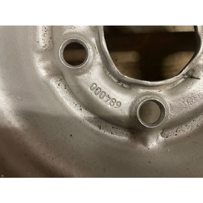 Cerchio in acciaio 15x5 pollici 140+164 684000 per Volvo