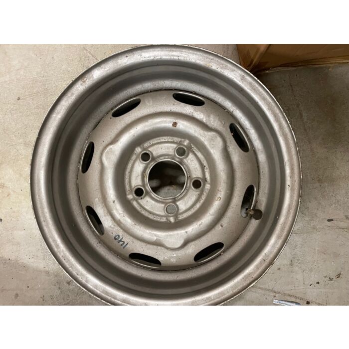 Cerchio in acciaio 15x5 pollici 140+164 677100 per Volvo