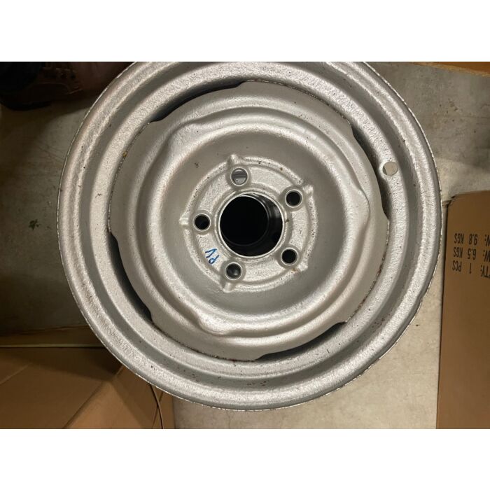 Cerchio in acciaio 15x4, 5 pollici pv 544 656807 per Volvo