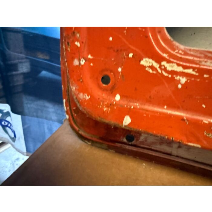 Portellone Volvo 240 modello vecchio rosso