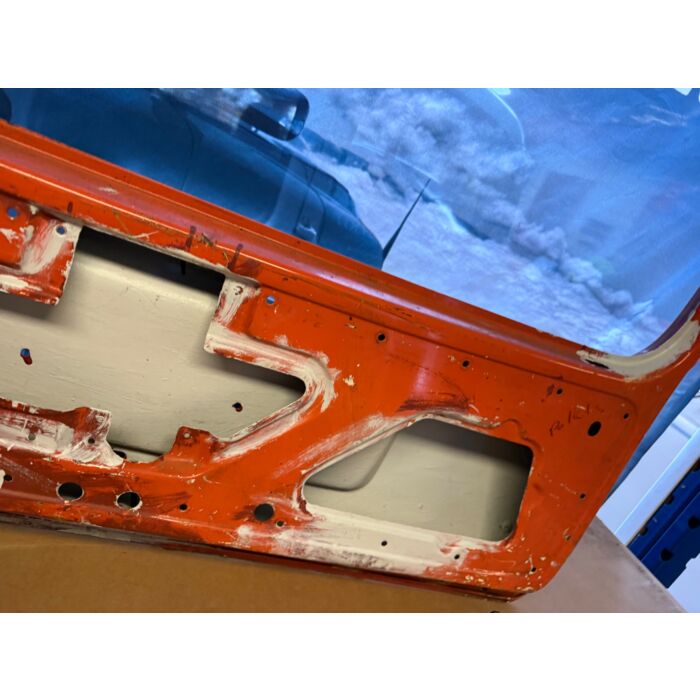 Portellone Volvo 240 modello vecchio rosso