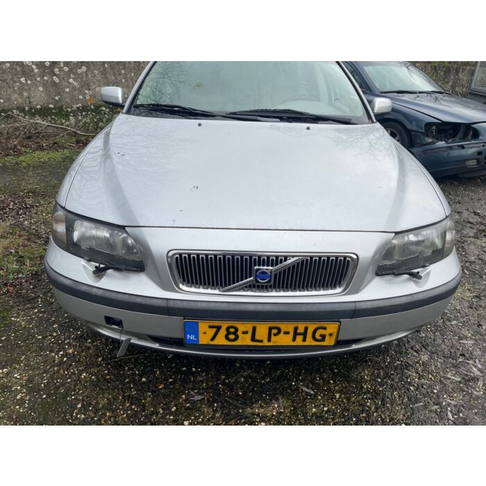 Cofano Volvo V70 colore grigio argento 426