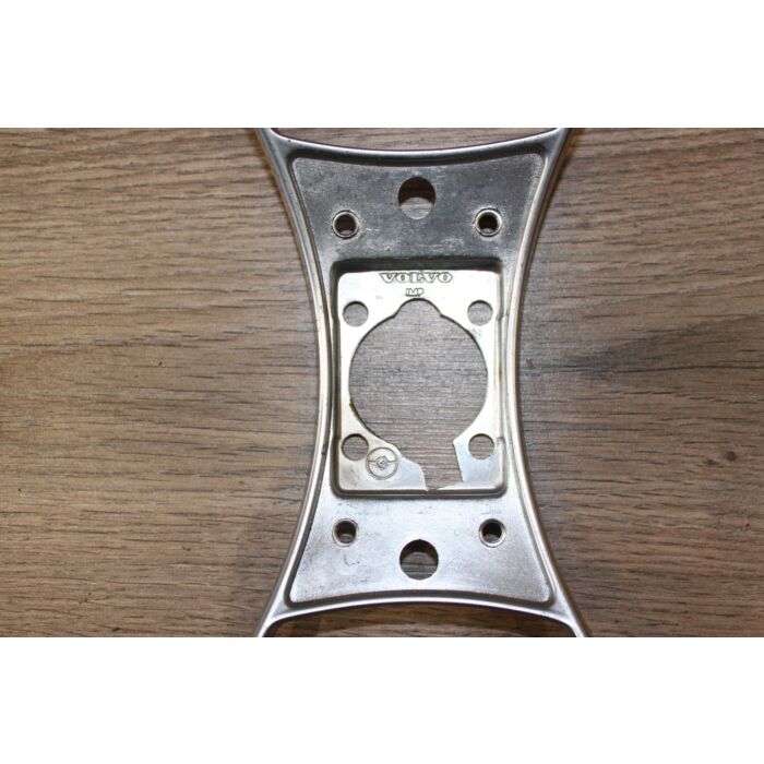 "Volvo Vintage: Pulsante Clacson e Accessori Originali per Modelli 1969-1970"