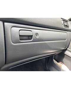 "Cruscotto Elegante per Volvo V70 1996-2000 - Stile e Funzionalità"