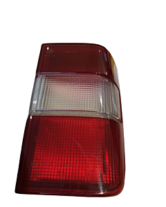 Luce posteriore Volvo per Volvo 940 960 berlina lato sinistro interno, numero di parte Volvo 9133844U. Prodotto usato.