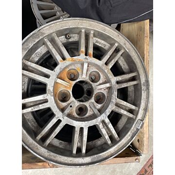 Set di cerchi Volvo 240 244 245 14 pollici GLE