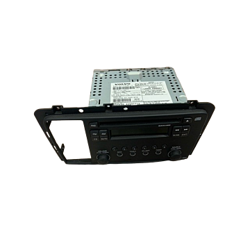Nome del Prodotto: "AudioMaster Volvo - Lettore CD e Radio Stereo per V70 XC70 S60"

Descrizione Breve: "Goditi un suono superiore con AudioMaster Volvo, il tuo compagno di viaggio ideale."