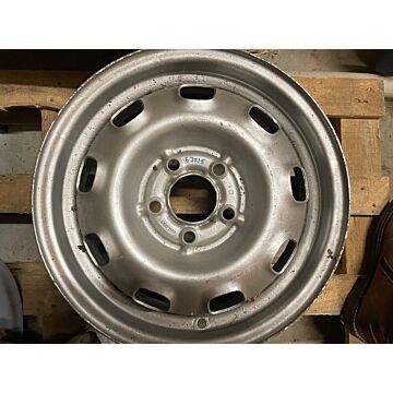 Volvo Velg staal 15x5inch 140+1. nr 684000
