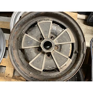 Velg  aluminium  5.5 x15 inch 5x108 P1800E+P1800ES+140+164 Volvo onderdeel 283513
