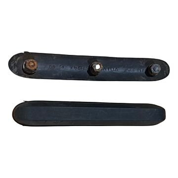 Rubbers voor bumperbeschermers, set van 2, set of 2, Rubber for bumper guards, voorbumper, Front Damper, volvo, amazon, 121, 130, 220, used, (671246)