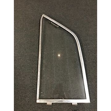 Finestra di ventilazione laterale destra con vetro 142 Volvo 140, Prodotto usato