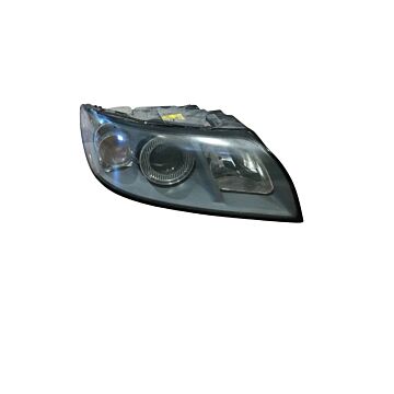 Faro destro Volvo V50 1.6D Kinetic ('04-'12) numero di parte 30698886U (usato) per Volvo